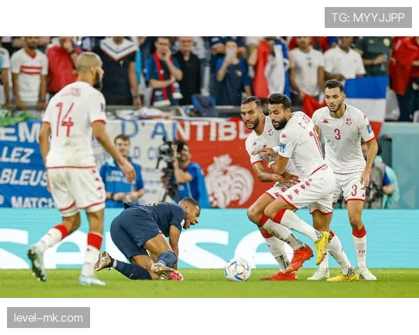 突尼斯迦太基之鹰：足球俱乐部在重塑历史与现代文化中的影响力分析